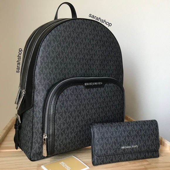 Michael Kors Handbags - 🌼Michael Kors backpack Set